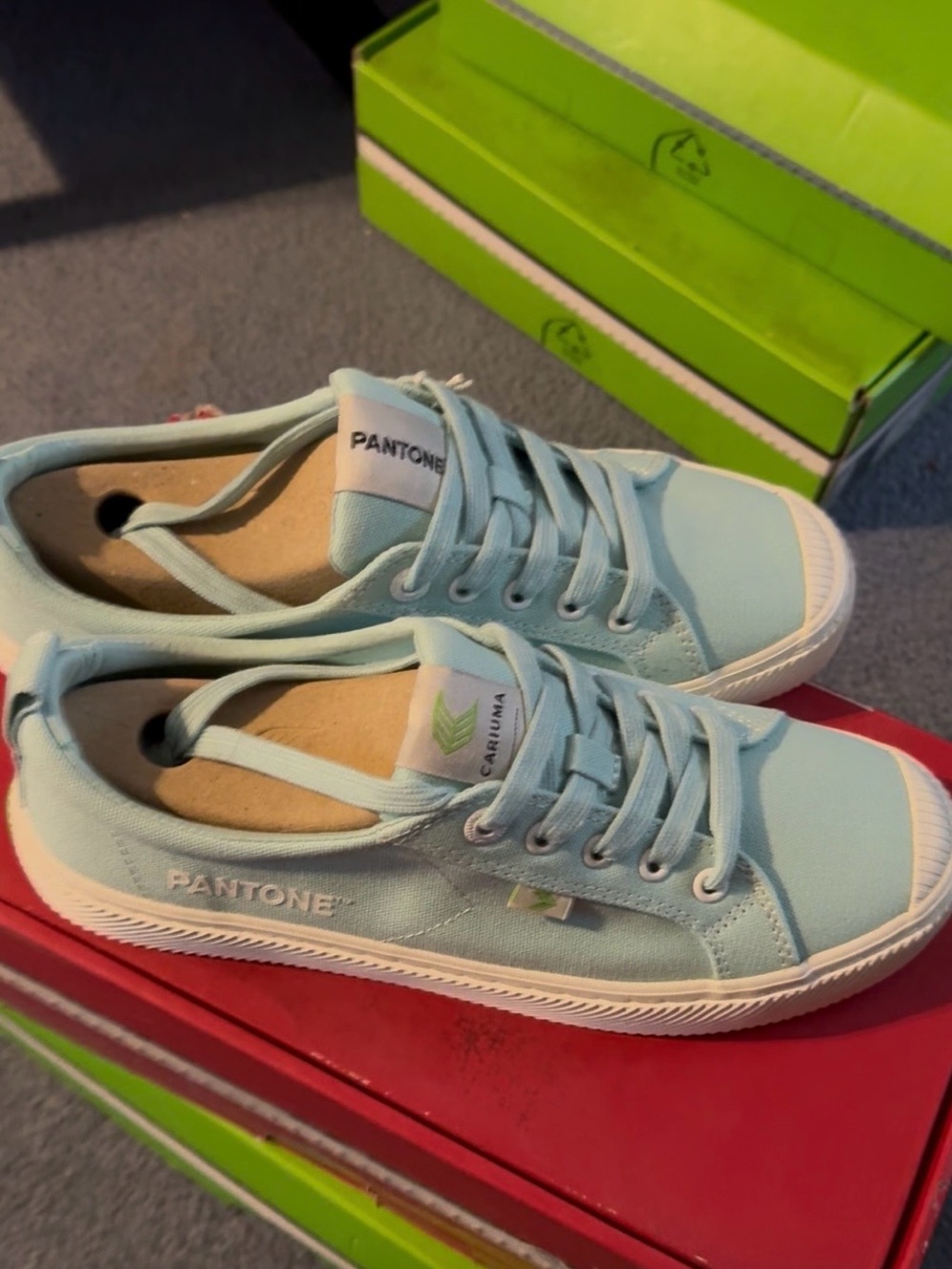 Cariuma Low-Top Sneakers in Off-White with Black Logo - Picture 7 of 10
